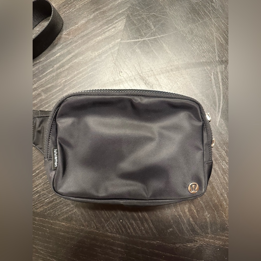 Lululemon Everywhere Belt Bag Large 2L NWOT